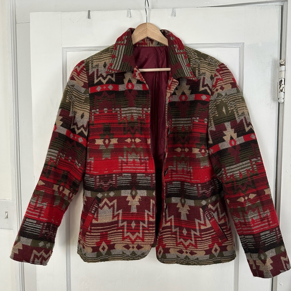 1970’s wool blazer with polyester lining.